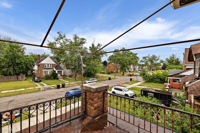 Foto del edificio - 2 br, 1 bath House - 14172 Strathmoor St
