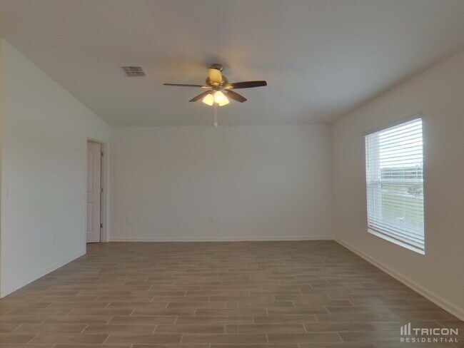 Building Photo - 34591 Shellback St