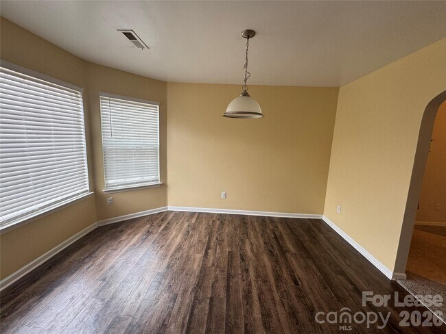 Foto del edificio - 11251 Joe Morrison Ln