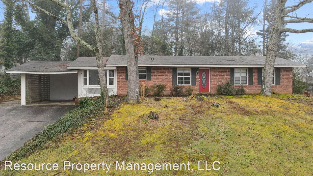 1025 Tanglewood Dr, Gainesville, GA 30501 House Rental in Gainesville, GA