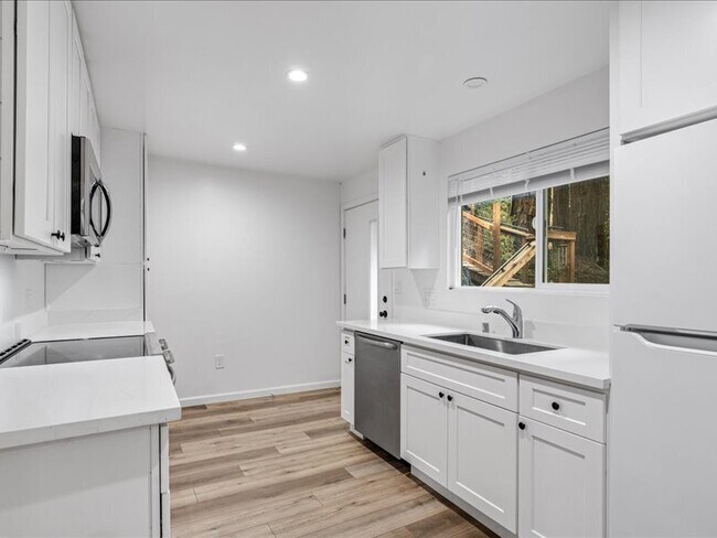Foto del edificio - 14842 Canyon 1 Rd