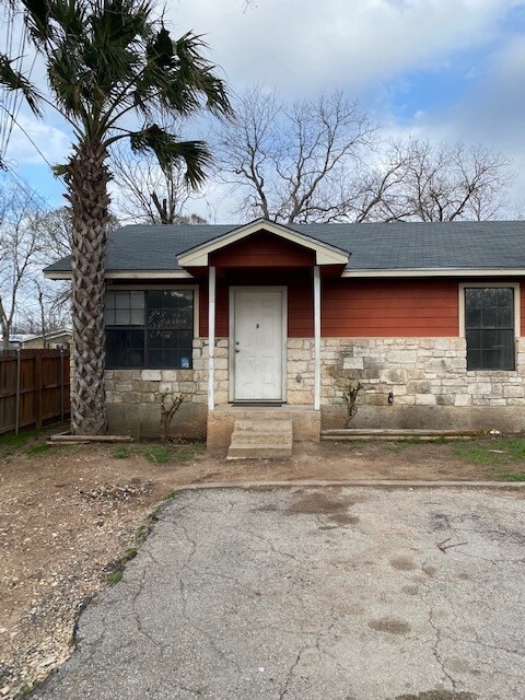 Primary Photo - 309 S Avenue C