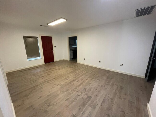 Building Photo - 4395 Varsity Ln