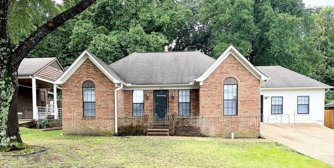 Photo - 1079 Harpeth Dr House