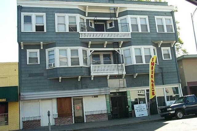 Primary Photo - 332 N California St