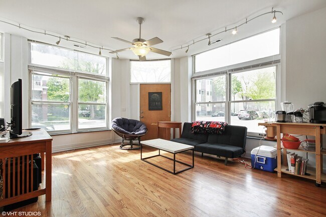 Foto del edificio - 1149 W Cornelia Ave