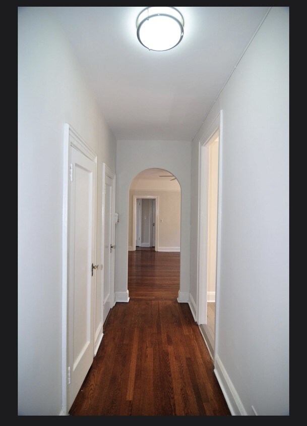 Primary Photo - 82-16 34th Ave