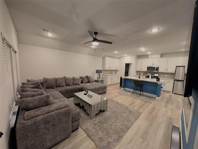 Building Photo - 717 Fossil Grv Dr
