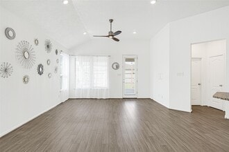 Building Photo - 25514 Ramsey Heights Way