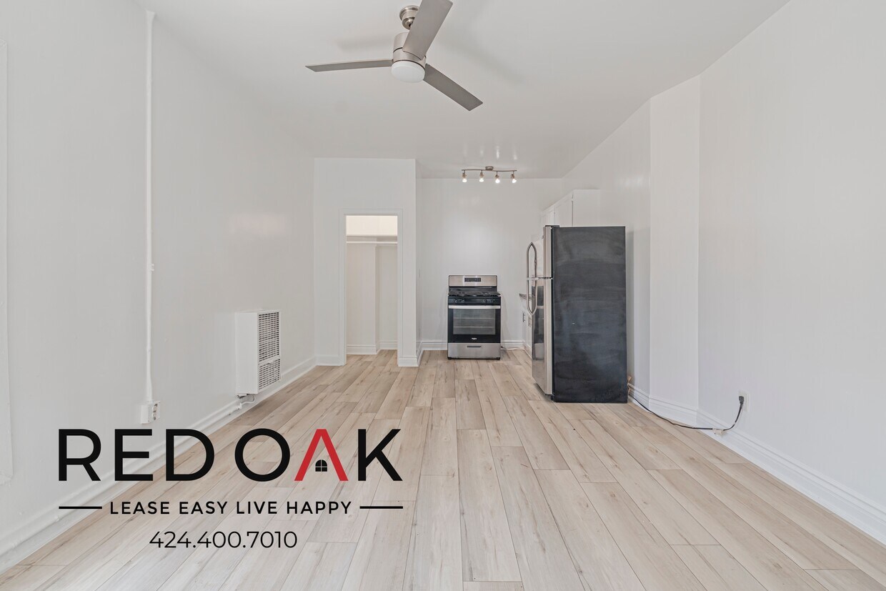 Foto principal - 744 Beacon Ave