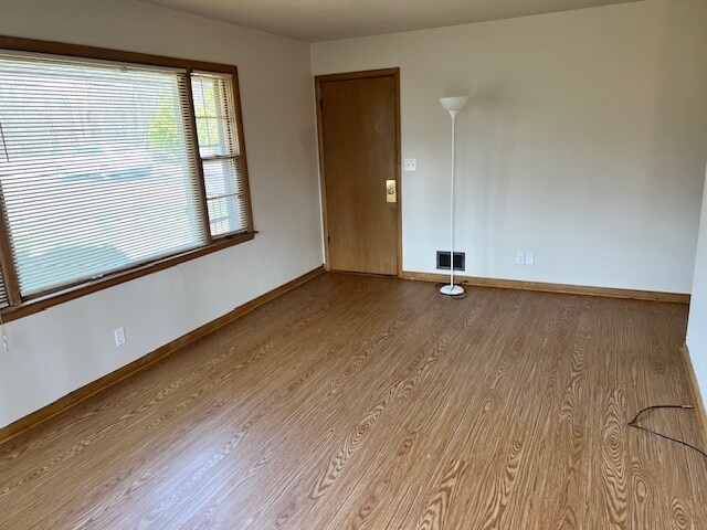 Building Photo - 4210 Eastridge Dr