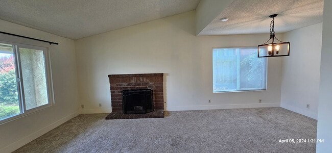 Building Photo - Orcutt Single Story Recently Updated Home with Large Yard