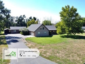 Building Photo - 4750 Pheasant Dr