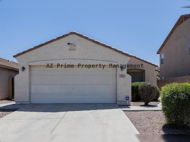 Building Photo - 6715 S 35th Dr