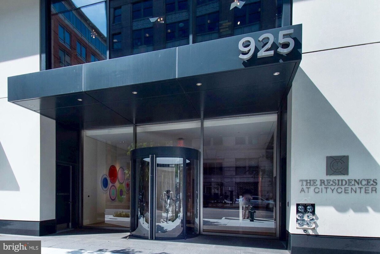 Foto principal - 925 H St NW