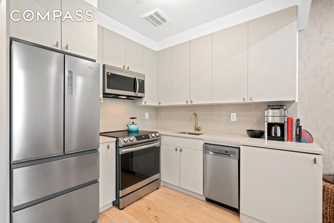 Foto del edificio - 109 Troutman St