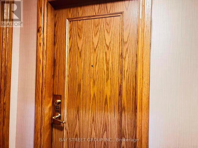 Photo du bâtiment - 5508 Yonge St