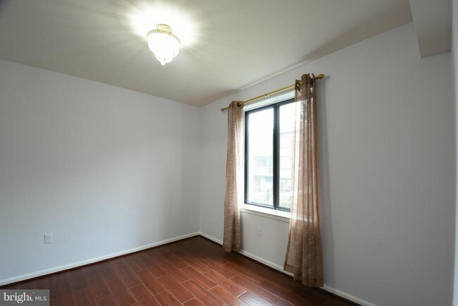 Foto del edificio - 9702 Kingsbridge Dr