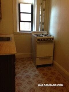 Building Photo - 17-19-19 Washington St S