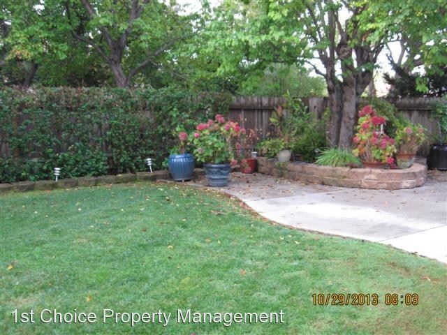 Building Photo - 4 br, 3 bath House - 444 Foxenwood Dr.