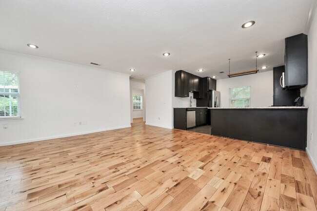 Foto del edificio - 5118 Ditmas Ln