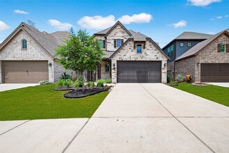 Building Photo - 23806 Pullin Market Dr