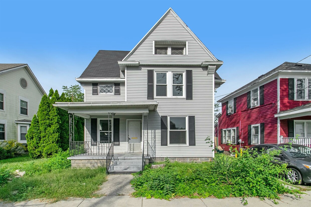 731 Sheldon Ave SE, Grand Rapids, MI 49503 House Rental in Grand