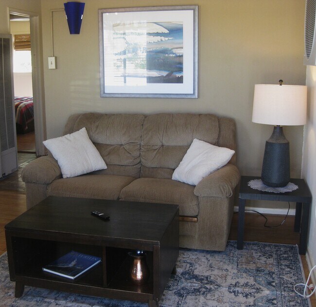 Foto del edificio - 6588 Split Rock Ave