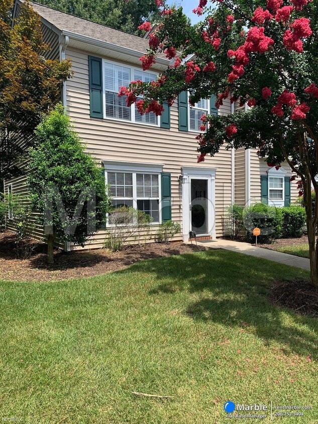 Primary Photo - 3 br, 2.5 bath Townhome - 2830 Goyne Ter