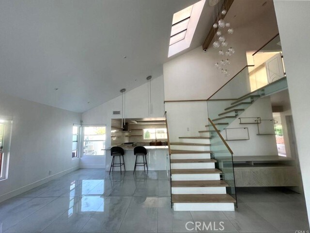 Building Photo - 1 Tamizar