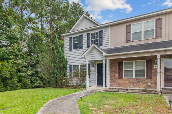 Building Photo - 5010 Banister Loop