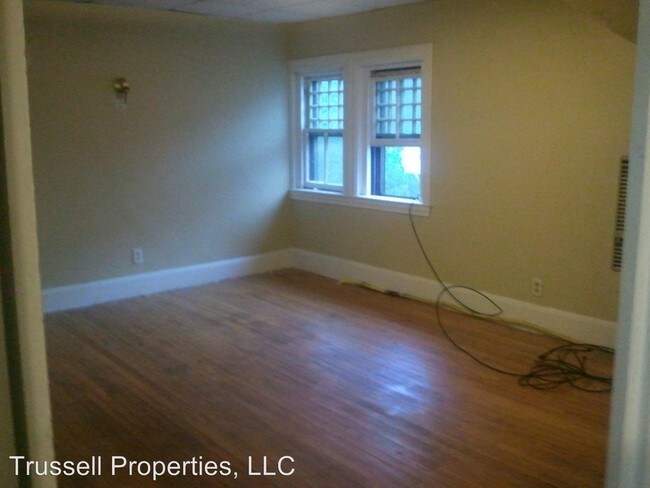 Building Photo - 509 Cumberland Ave