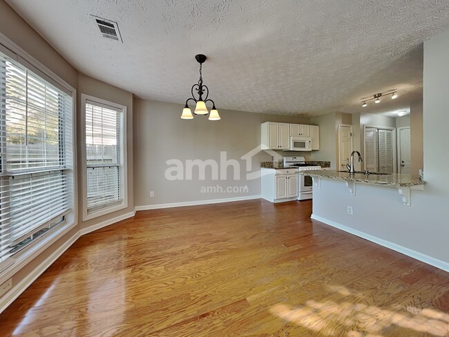 Building Photo - 3731 Avensong Village Cir