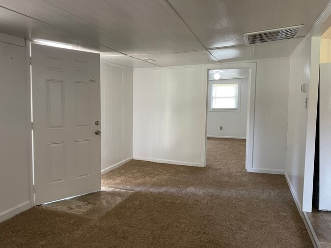 Building Photo - 2 bdrm singlewide with additions