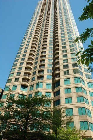 Primary Photo - 400 N LaSalle St