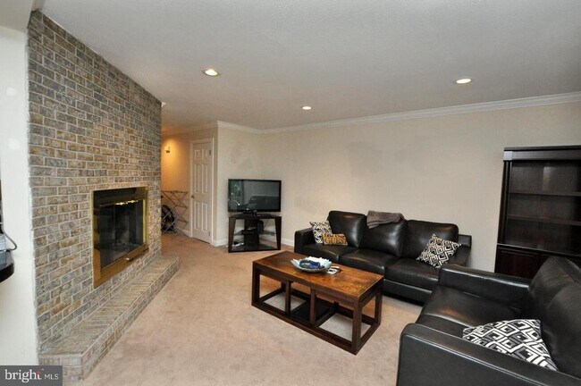 Building Photo - 306 Mulberry Cove
