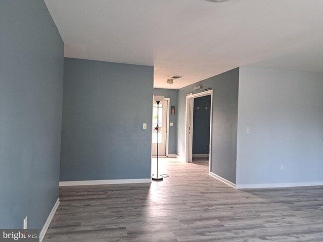 Building Photo - 34798 W Mint Pl