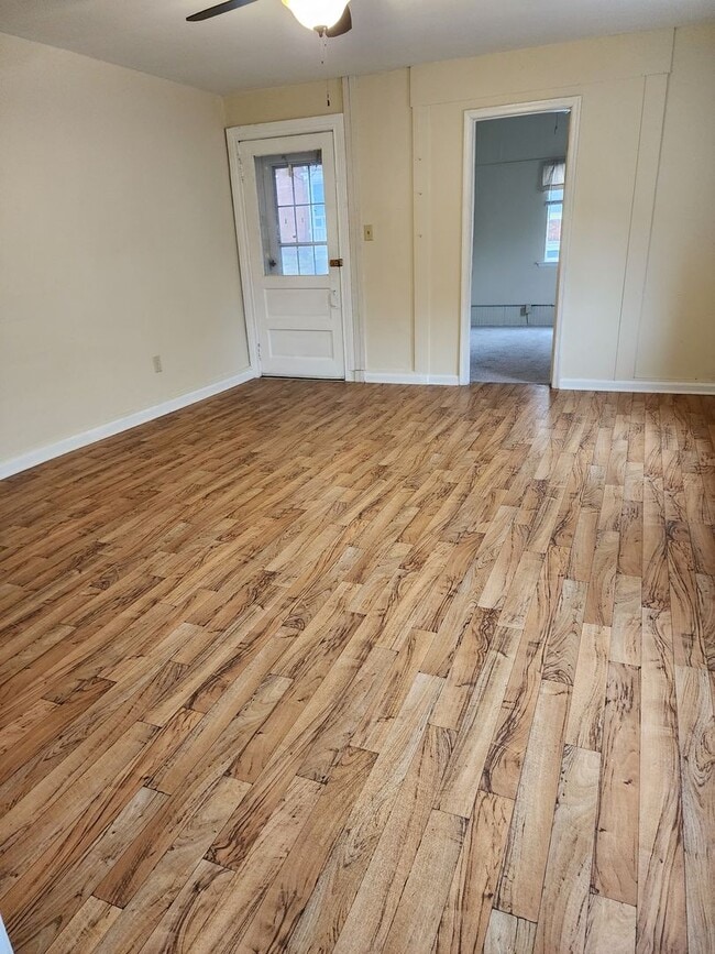 Foto del edificio - 1 E Elger St