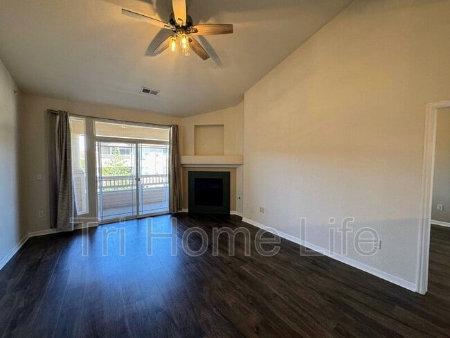 Building Photo - 9557 W San Juan Cir