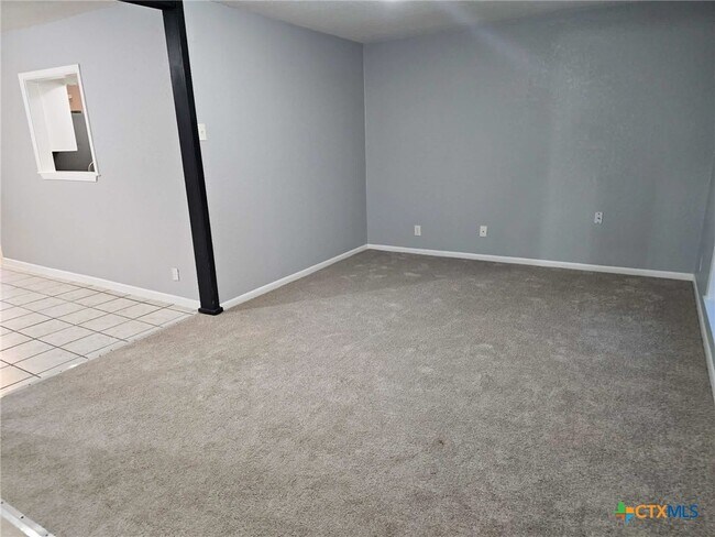 Foto del edificio - 2506 Bluejay Dr