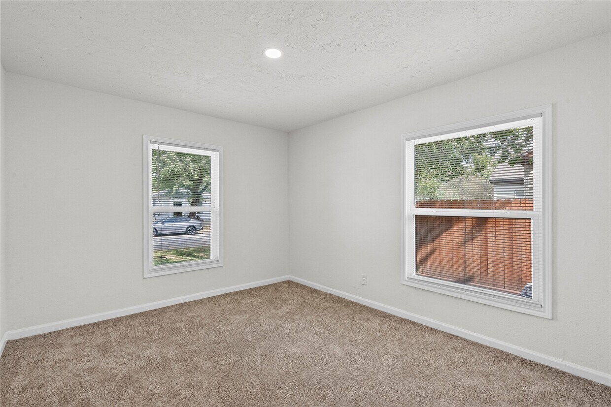 Foto principal - 2105 2nd St