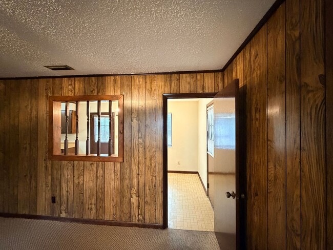 Building Photo - 3 Bedroom 2 Bath home in Valdosta