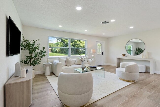 Foto del edificio - 930 Rutherford Ln