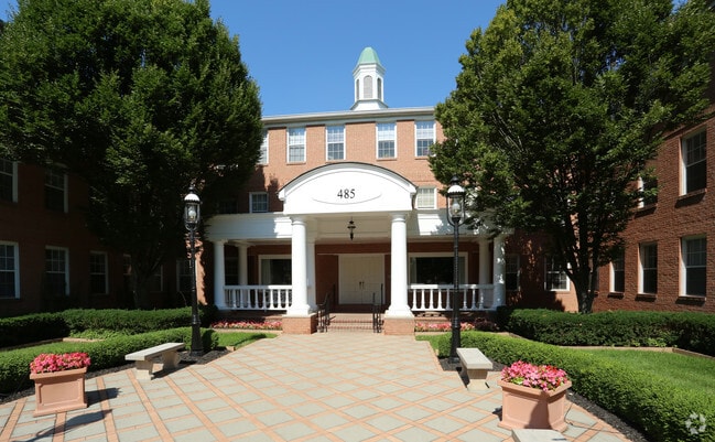 Building Photo - Parkview Arms Apartments