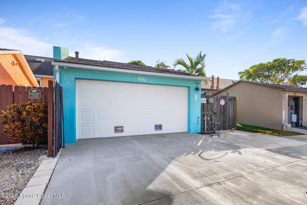 Foto principal - 123 Adams Ave