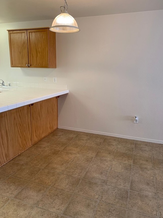 Foto del edificio - 4329 W Walnut Ave