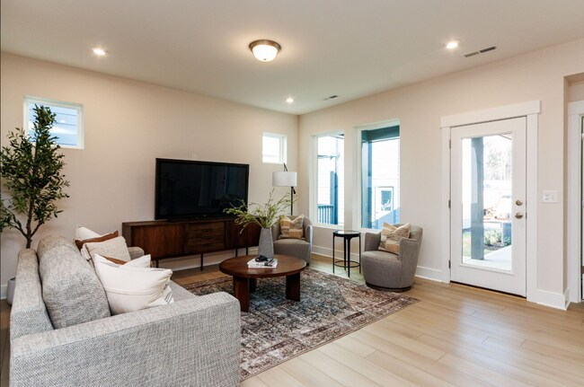 Foto del edificio - 339 Parkland Dr