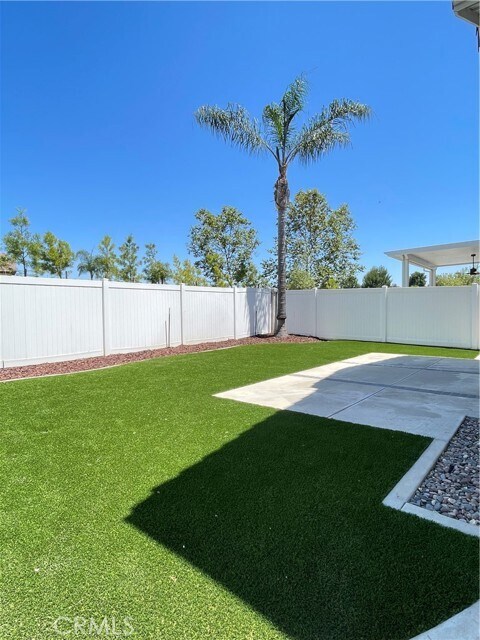 Building Photo - 8321 E Starcrest Ct