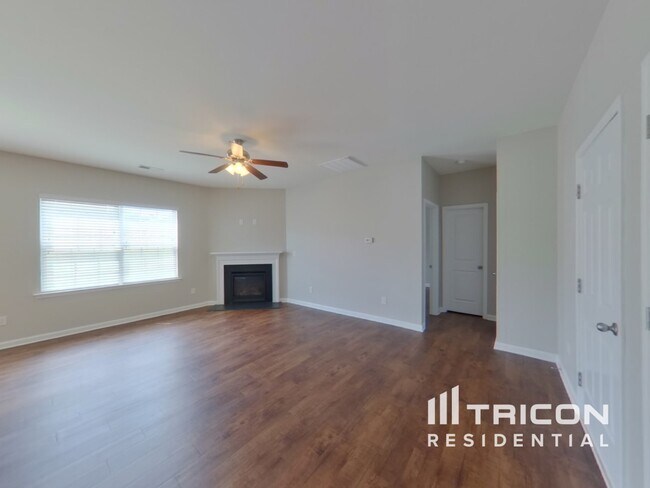 Building Photo - 224 Elmhaven Dr