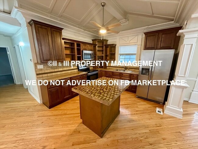 Building Photo - 2609 W 45th Ave